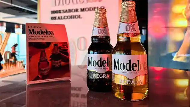 model0% cerveza